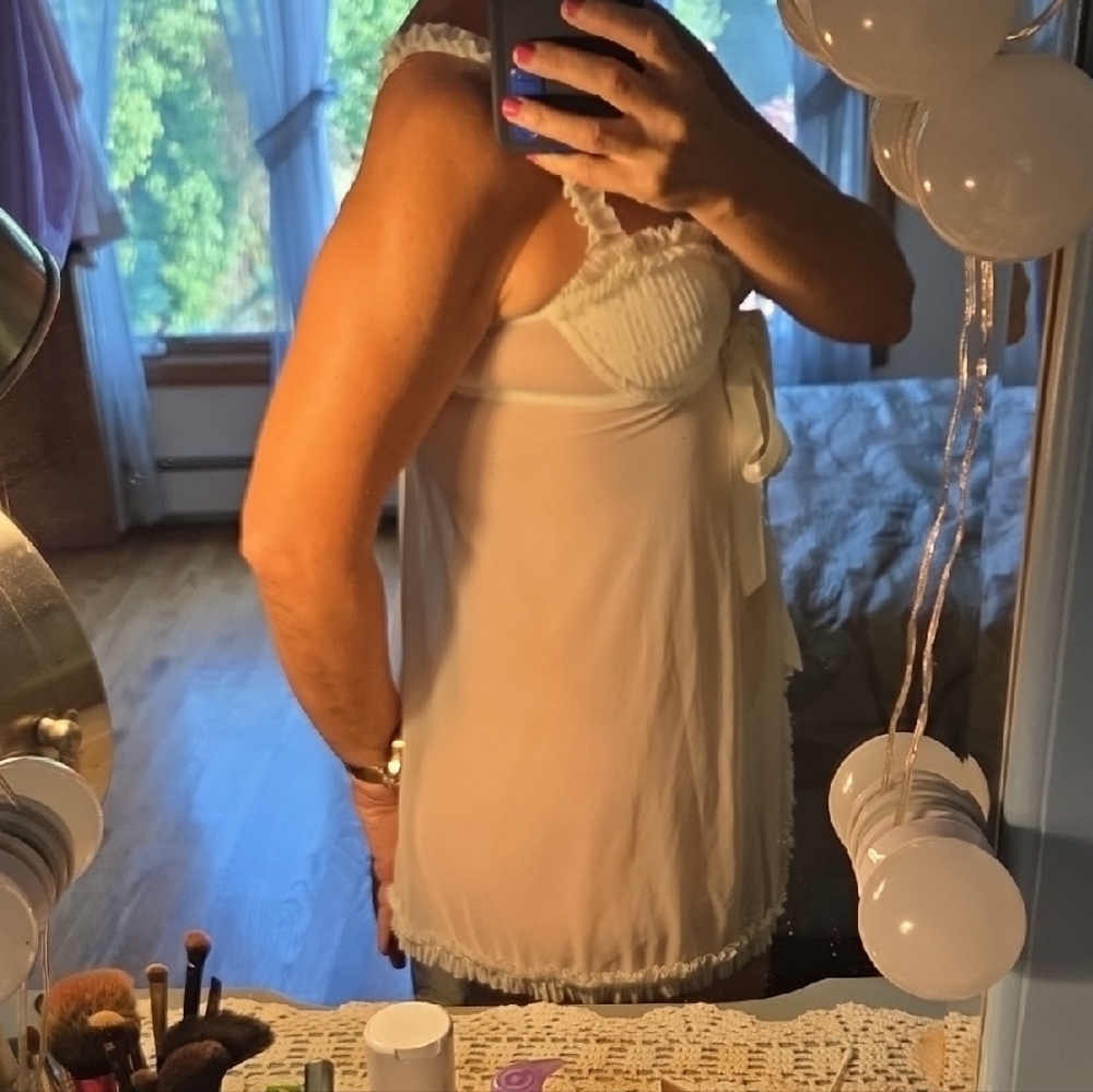 Victoria Secret Chic Cream Lace Trim Chemise Lingerie Set.